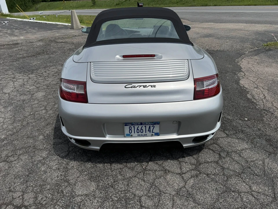1999 Porsche 996 Carrera - Image 24 of 31