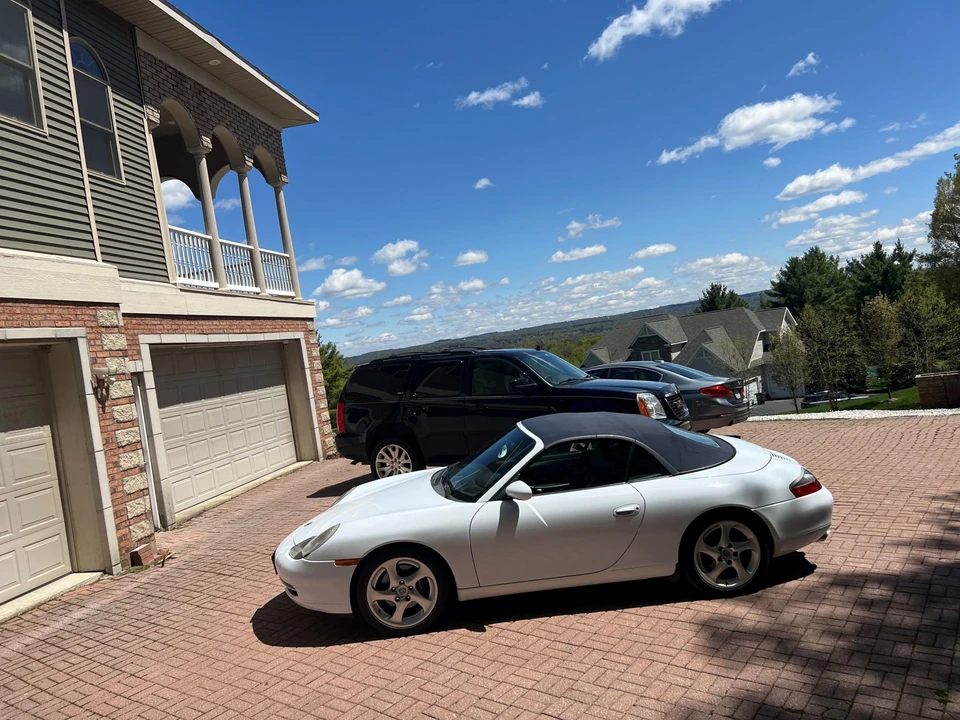 1999 Porsche 996 Carrera - Image 30 of 31