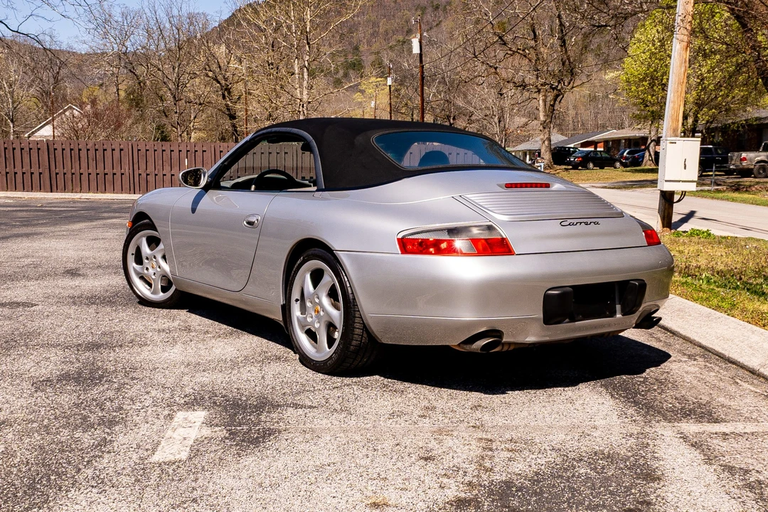 1999 Porsche 996 Carrera - Image 23 of 31