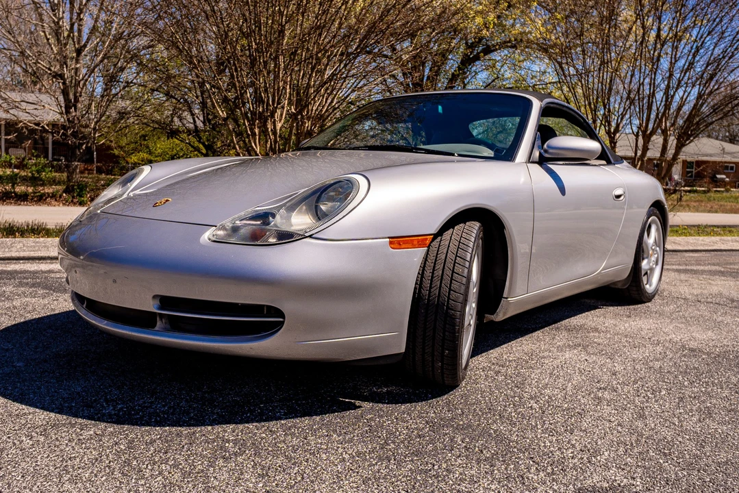 1999 Porsche 996 Carrera - Image 12 of 31