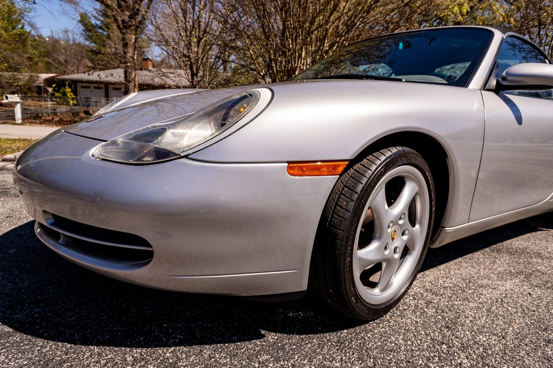 1999 Porsche 996 Carrera - Image 28 of 31