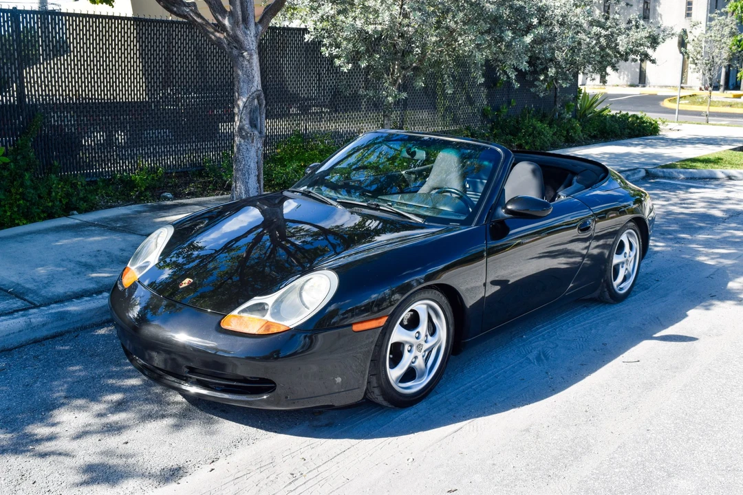 1999 Porsche 996 Carrera - Image 12 of 31