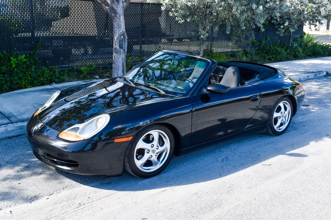 1999 Porsche 996 Carrera - Image 16 of 31