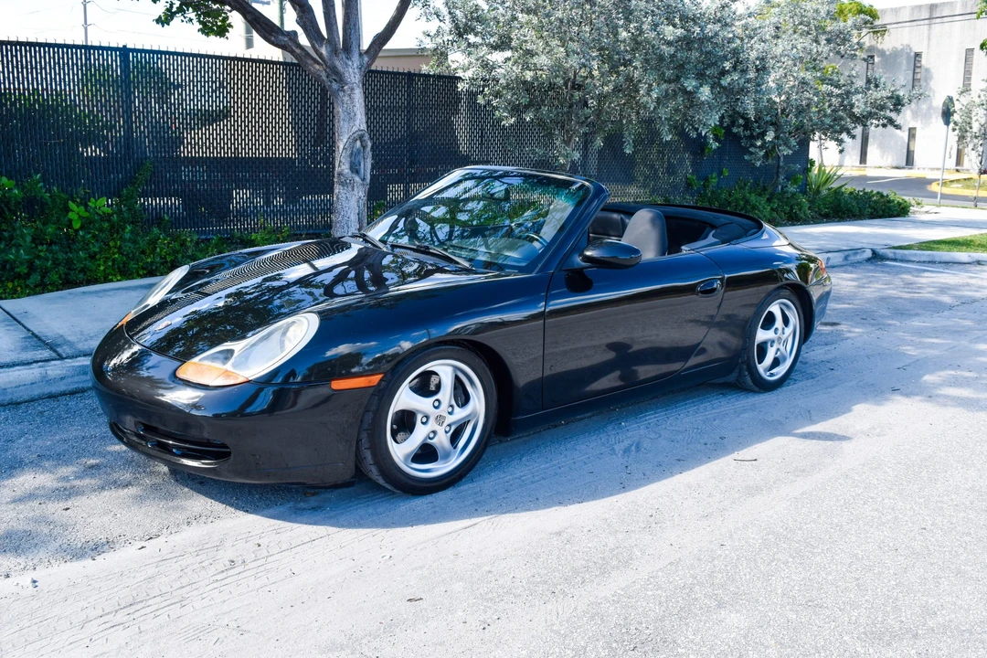 1999 Porsche 996 Carrera - Image 17 of 31
