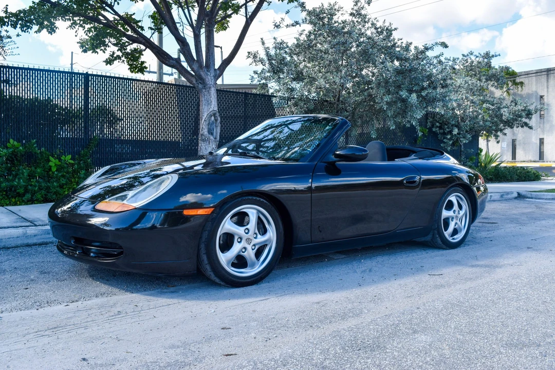 1999 Porsche 996 Carrera - Image 18 of 31