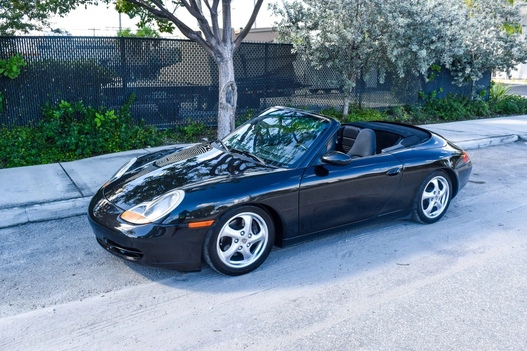 1999 Porsche 996 Carrera - Image 19 of 31
