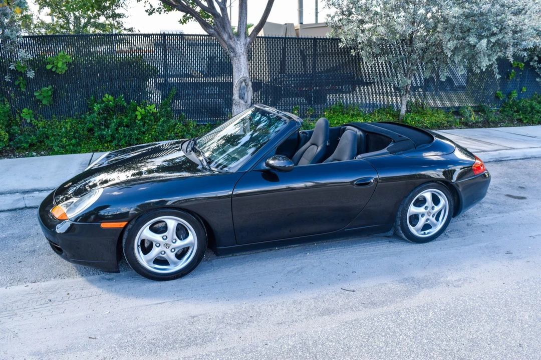 1999 Porsche 996 Carrera - Image 22 of 31