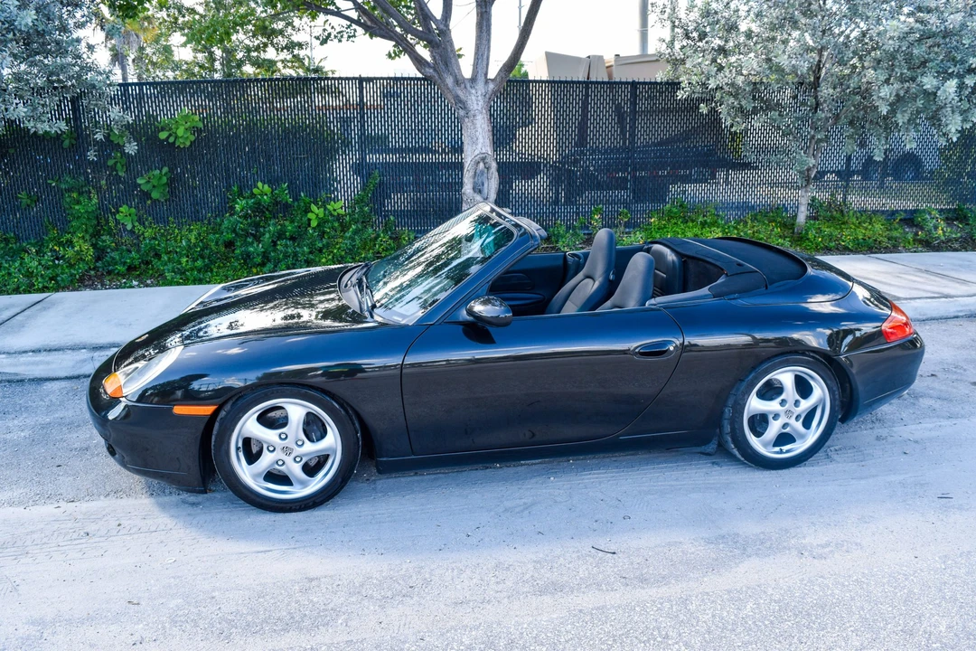 1999 Porsche 996 Carrera - Image 23 of 31