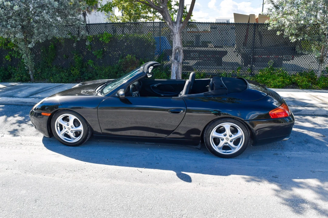 1999 Porsche 996 Carrera - Image 29 of 31