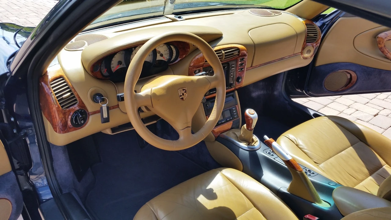 1999 Porsche 996 Carrera - Image 28 of 31