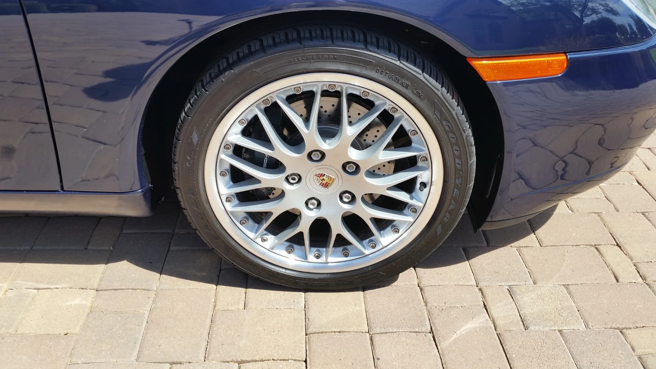 1999 Porsche 996 Carrera - Image 24 of 31