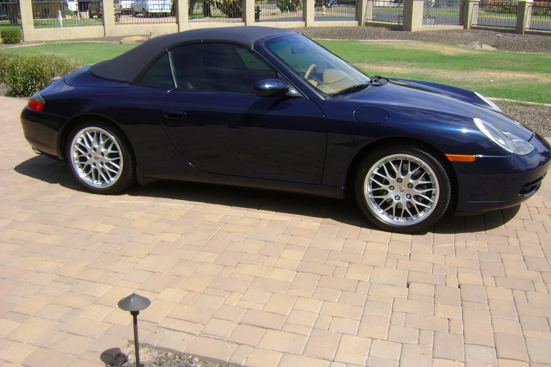 1999 Porsche 996 Carrera - Image 16 of 31