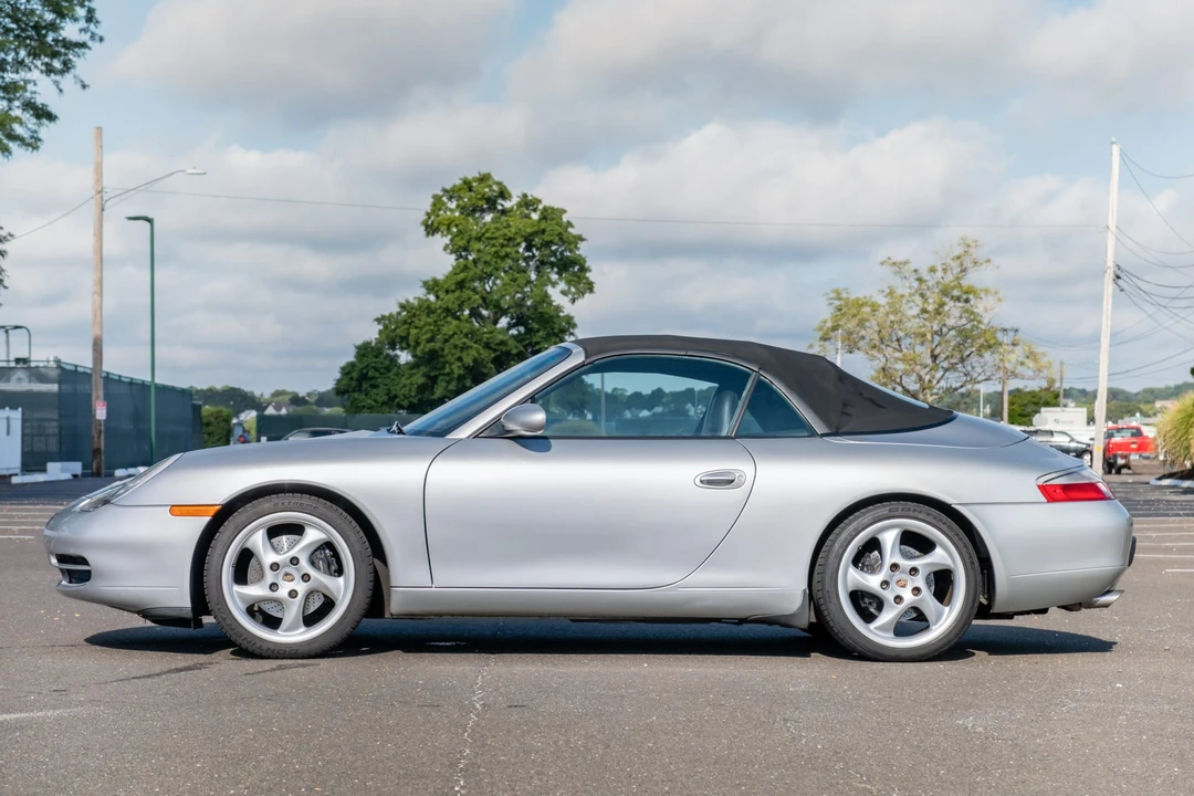 1999 Porsche 996 Carrera - Image 10 of 31