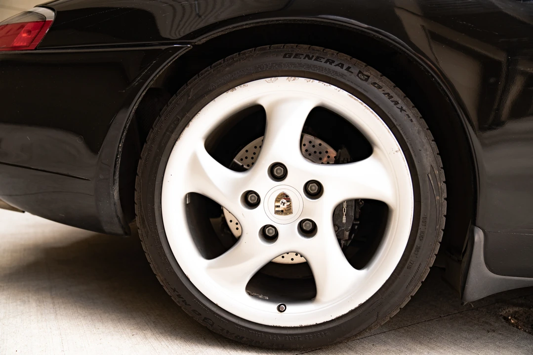 1999 Porsche 996 Carrera - Image 23 of 31