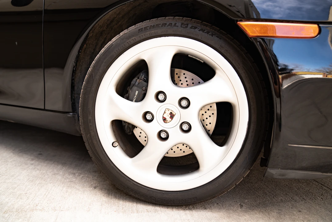 1999 Porsche 996 Carrera - Image 24 of 31