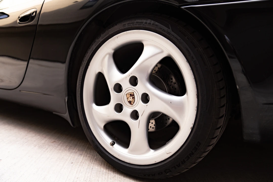 1999 Porsche 996 Carrera - Image 26 of 31