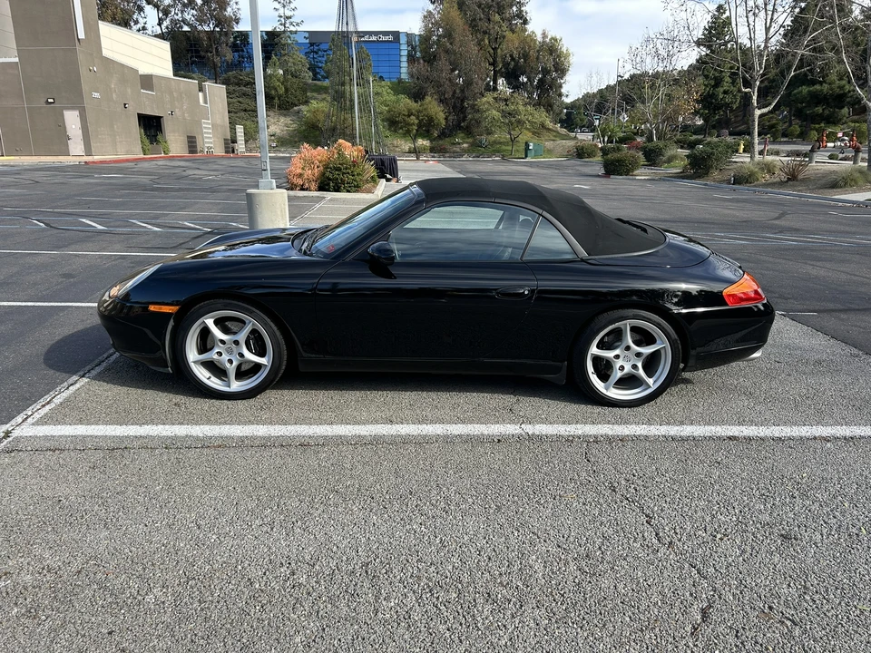 1999 Porsche 996 Carrera - Image 14 of 31