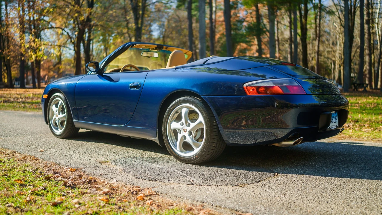 1999 Porsche 996 Carrera - Image 21 of 31