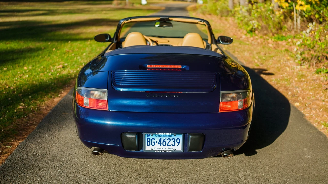 1999 Porsche 996 Carrera - Image 24 of 31