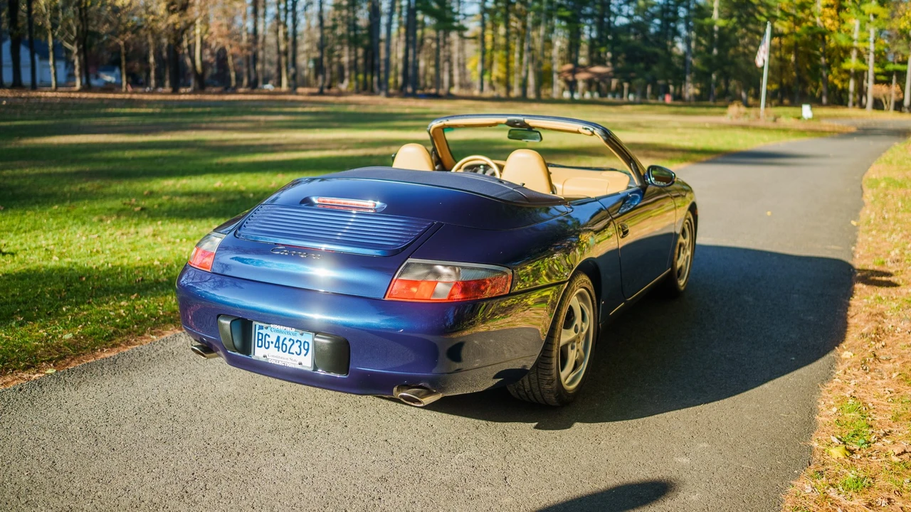 1999 Porsche 996 Carrera - Image 27 of 31