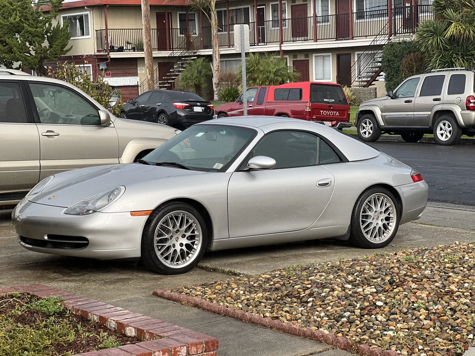 1999 Porsche 996 Carrera - Image 10 of 31