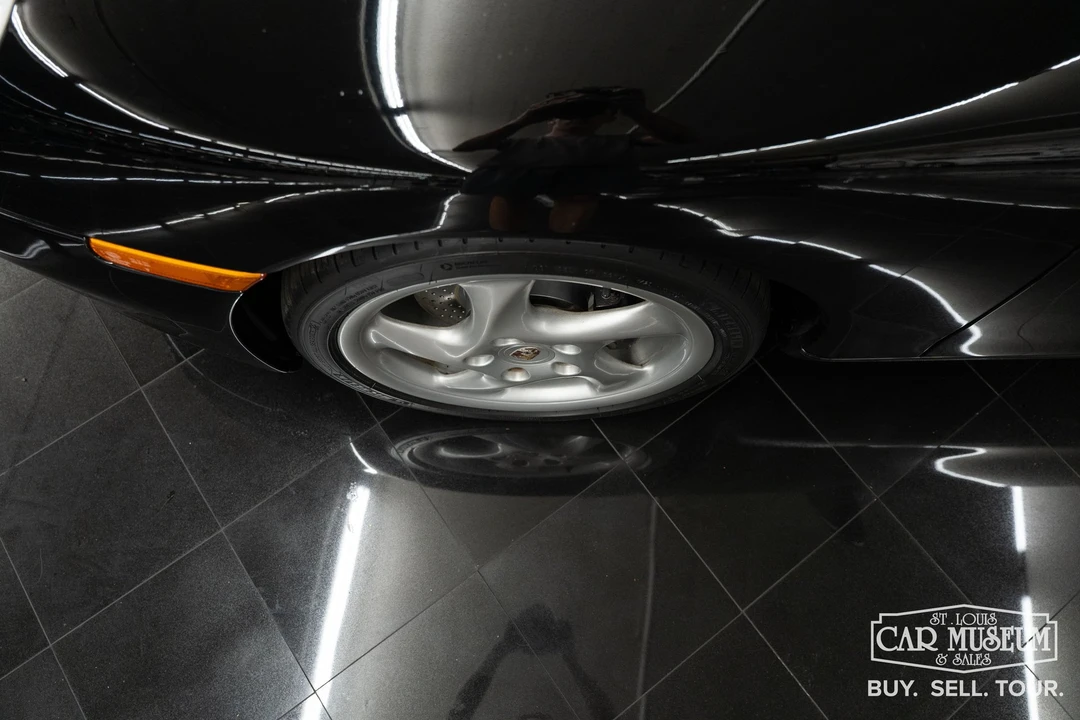 1999 Porsche 996 Carrera - Image 9 of 31