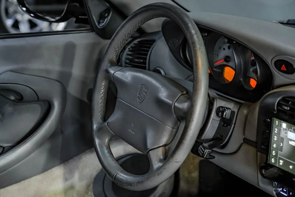 1999 Porsche 996 Carrera - Image 21 of 31