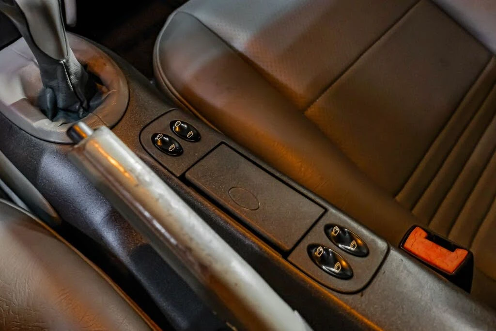 1999 Porsche 996 Carrera - Image 28 of 31