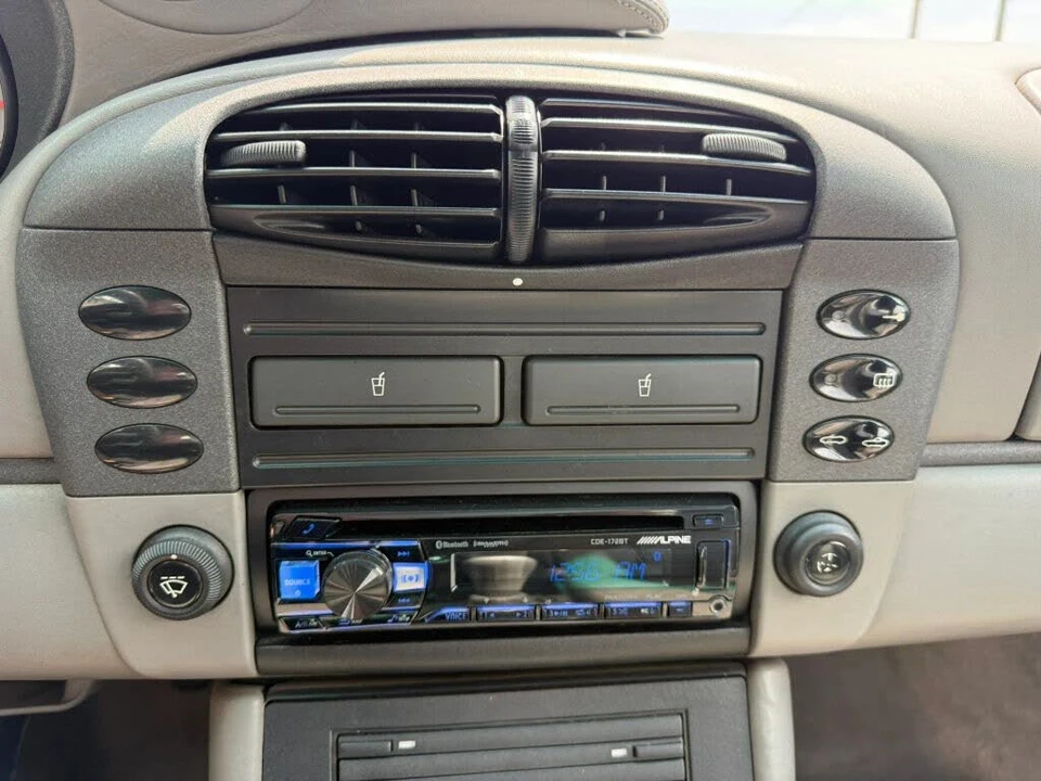 1999 Porsche 996 Carrera - Image 21 of 30