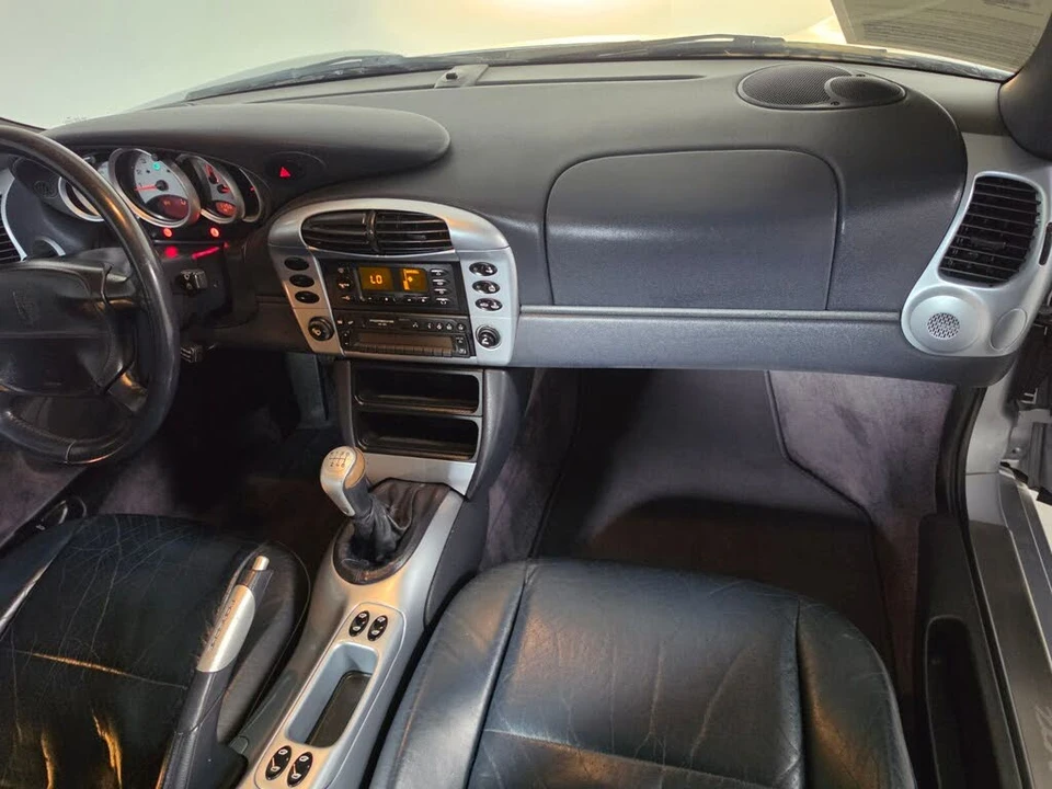1999 Porsche 996 Carrera - Image 22 of 31