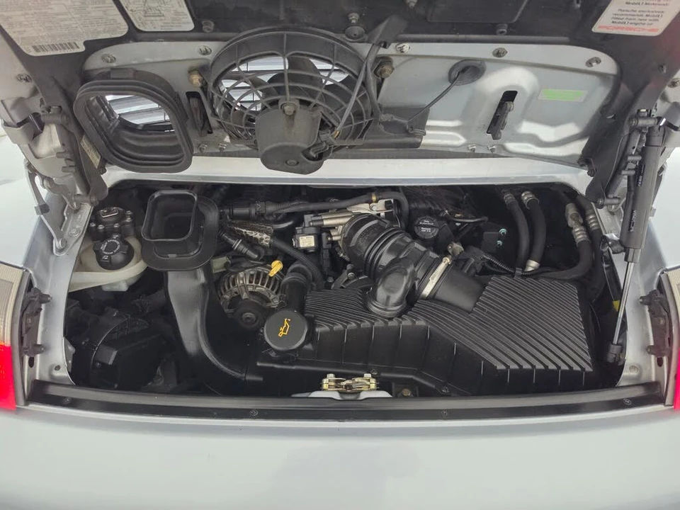 1999 Porsche 996 Carrera - Image 14 of 31