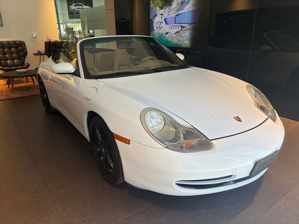 1999 Porsche 996 Carrera - Image 14 of 14