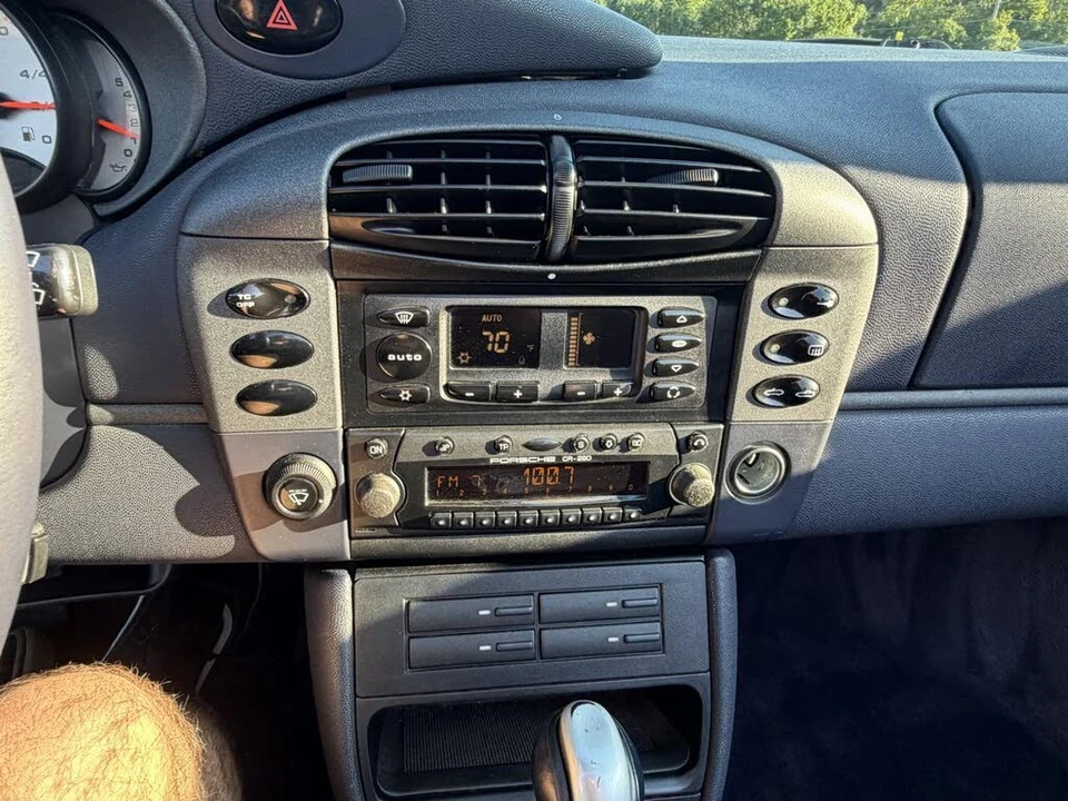 1999 Porsche 996 Carrera - Image 16 of 31