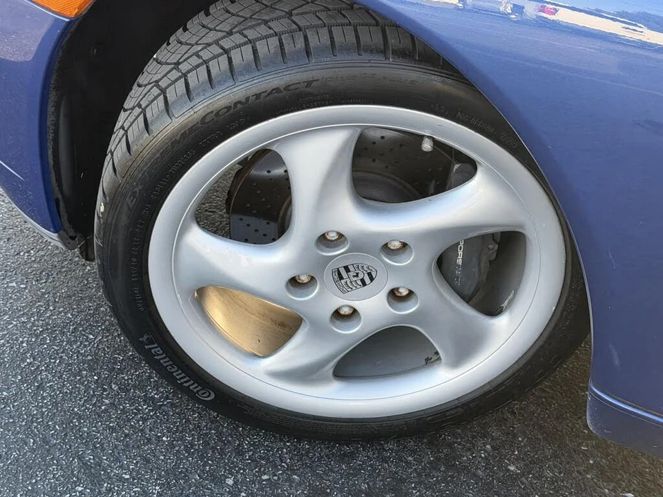 1999 Porsche 996 Carrera - Image 9 of 31