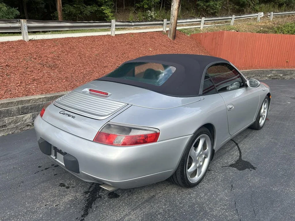 1999 Porsche 996 Carrera - Image 9 of 28