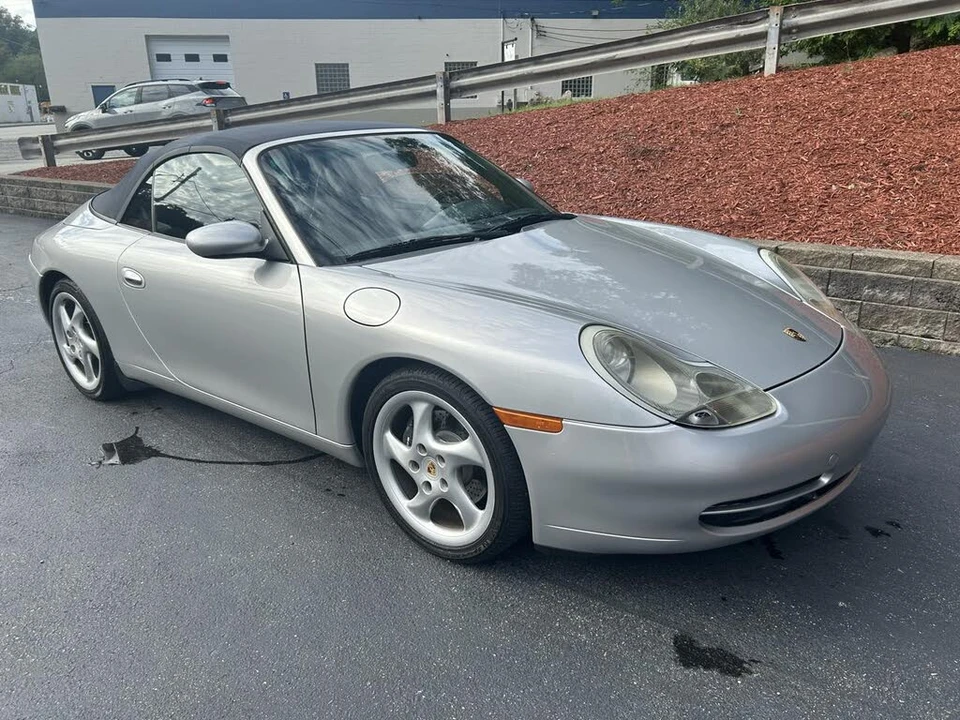 1999 Porsche 996 Carrera - Image 15 of 28