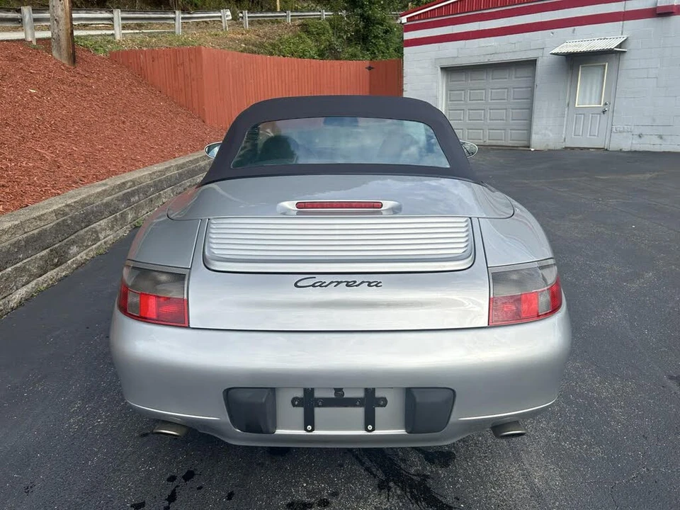 1999 Porsche 996 Carrera - Image 10 of 28