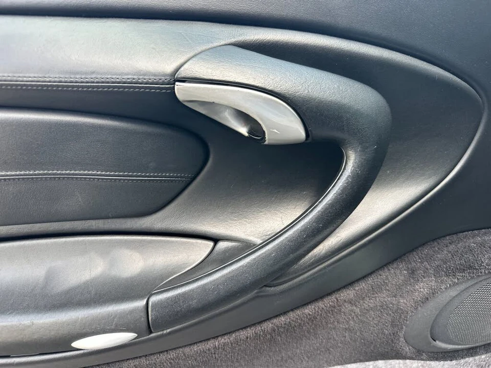 1999 Porsche 996 Carrera - Image 12 of 31