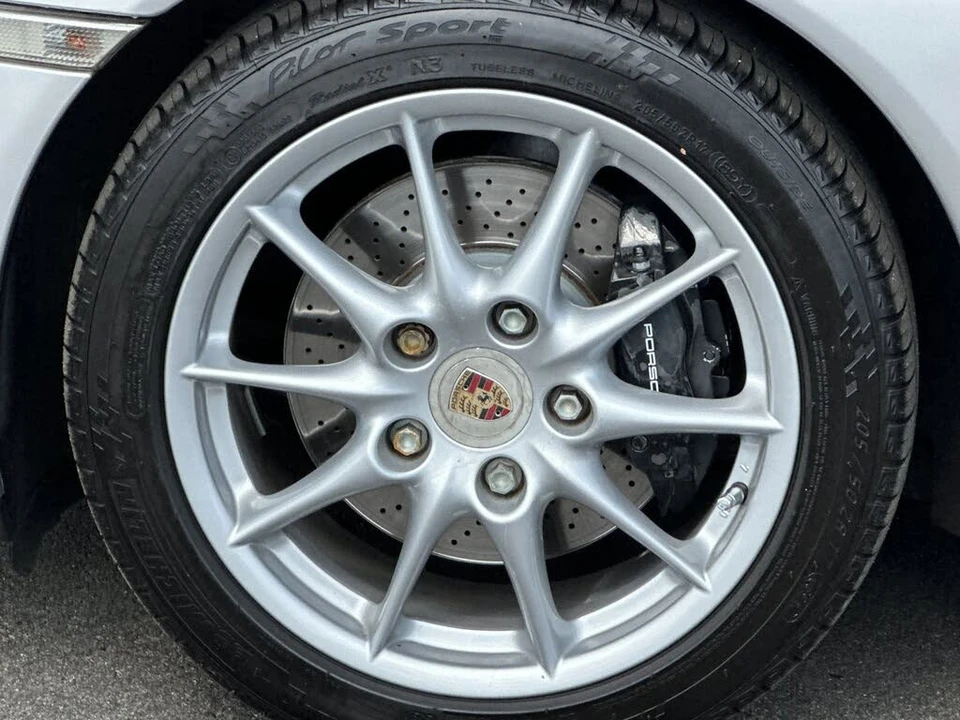 1999 Porsche 996 Carrera - Image 27 of 31