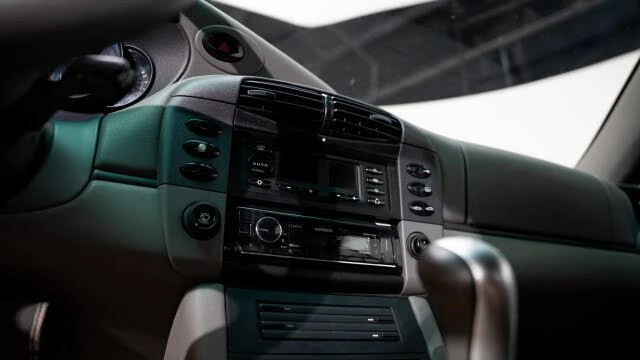 1999 Porsche 996 Carrera - Image 24 of 31
