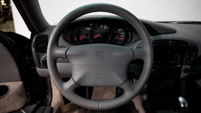 1999 Porsche 996 Carrera - Image 19 of 31