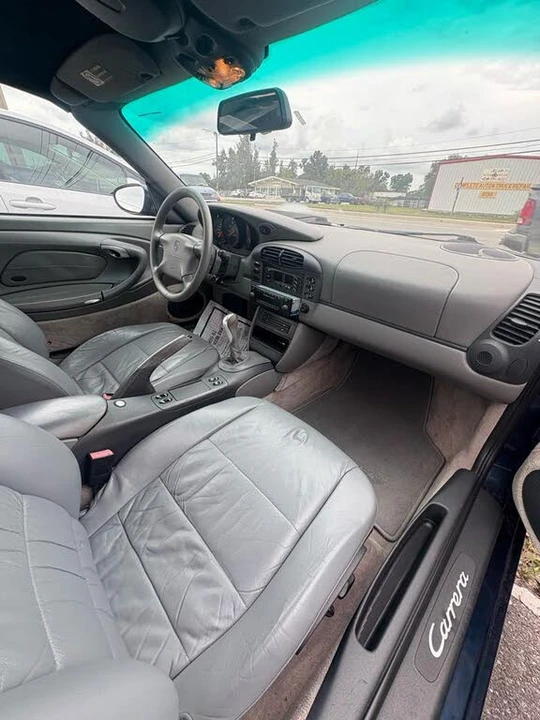 1999 Porsche 996 Carrera - Image 15 of 17
