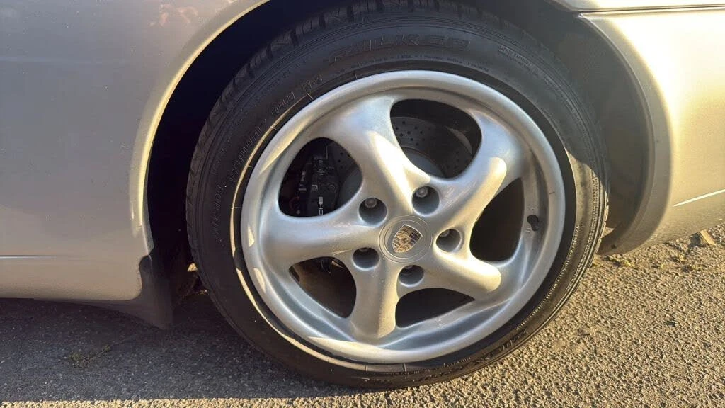 1999 Porsche 996 Carrera - Image 16 of 19