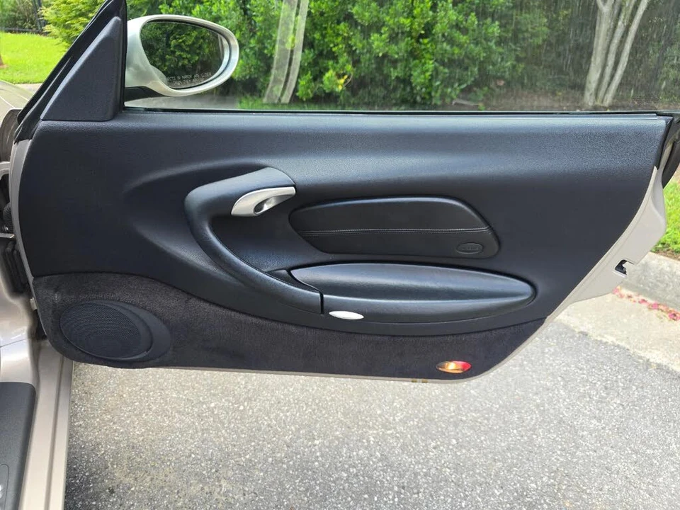 1999 Porsche 996 Carrera - Image 18 of 30
