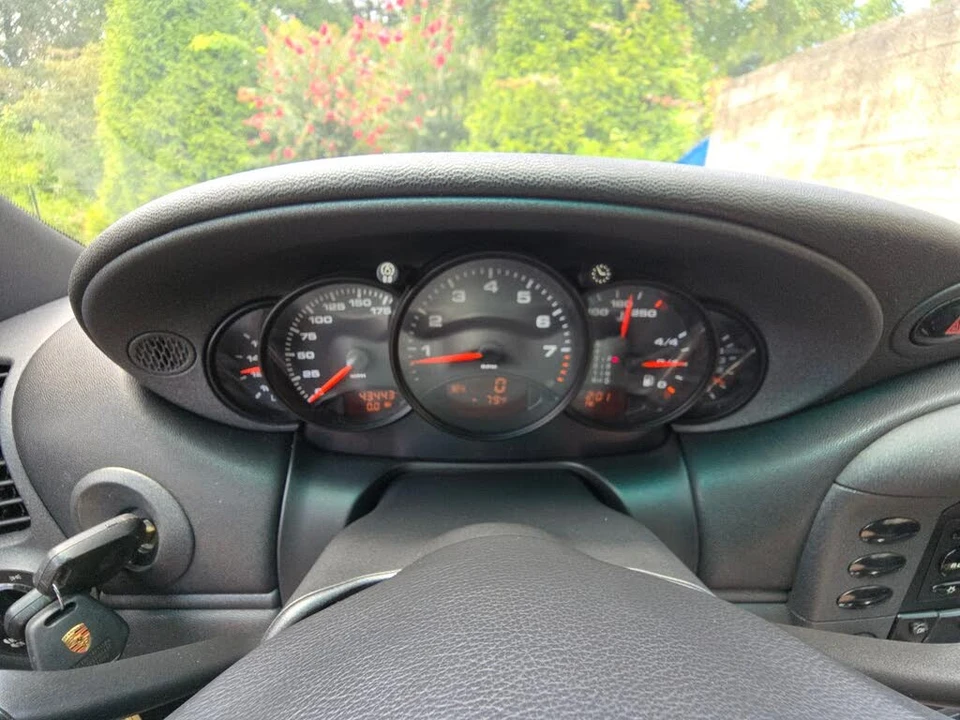 1999 Porsche 996 Carrera - Image 13 of 30