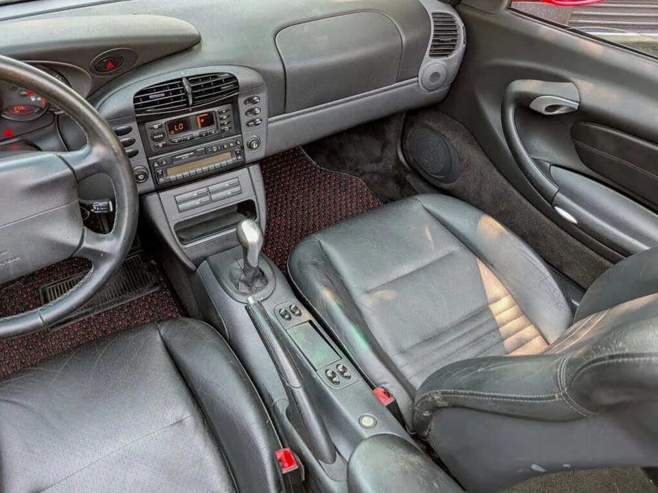 1999 Porsche 996 Carrera - Image 13 of 31
