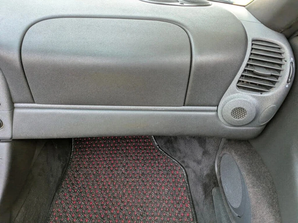 1999 Porsche 996 Carrera - Image 22 of 31