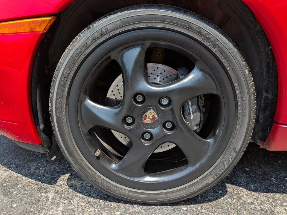 1999 Porsche 996 Carrera - Image 28 of 31