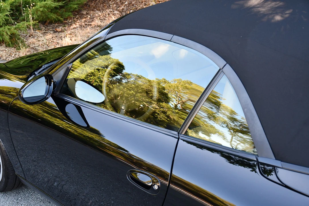 1999 Porsche 996 Carrera - Image 25 of 31