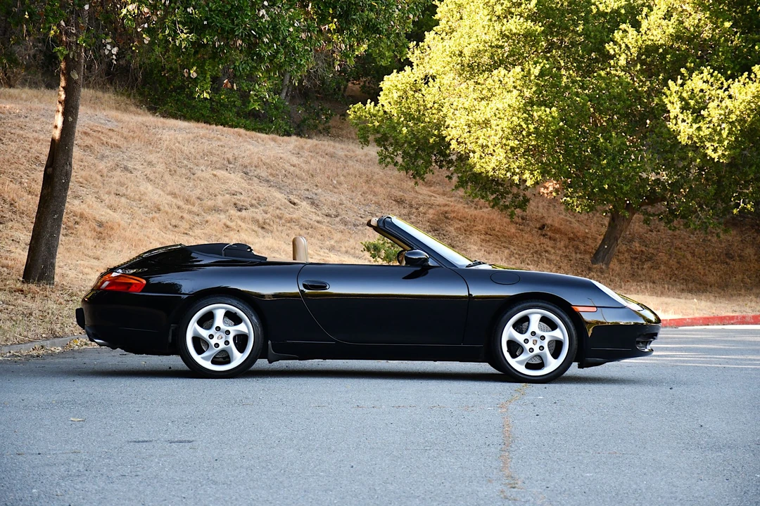 1999 Porsche 996 Carrera - Image 9 of 31